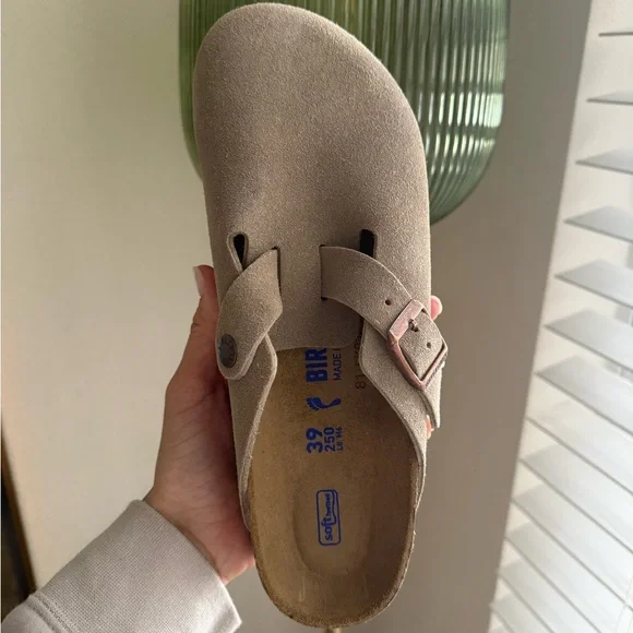 Birkenstock Boston Suede Clog in Taupe (Size 8.5) - Picture 7 of 9